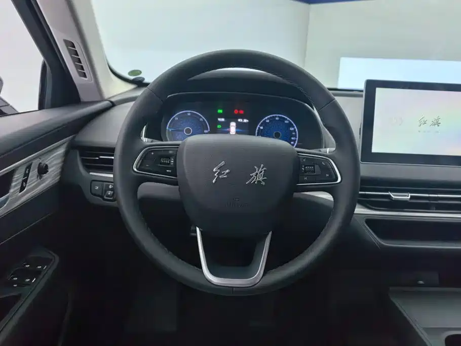 Hongqi E-QM5 2026 2025 610km PLUS