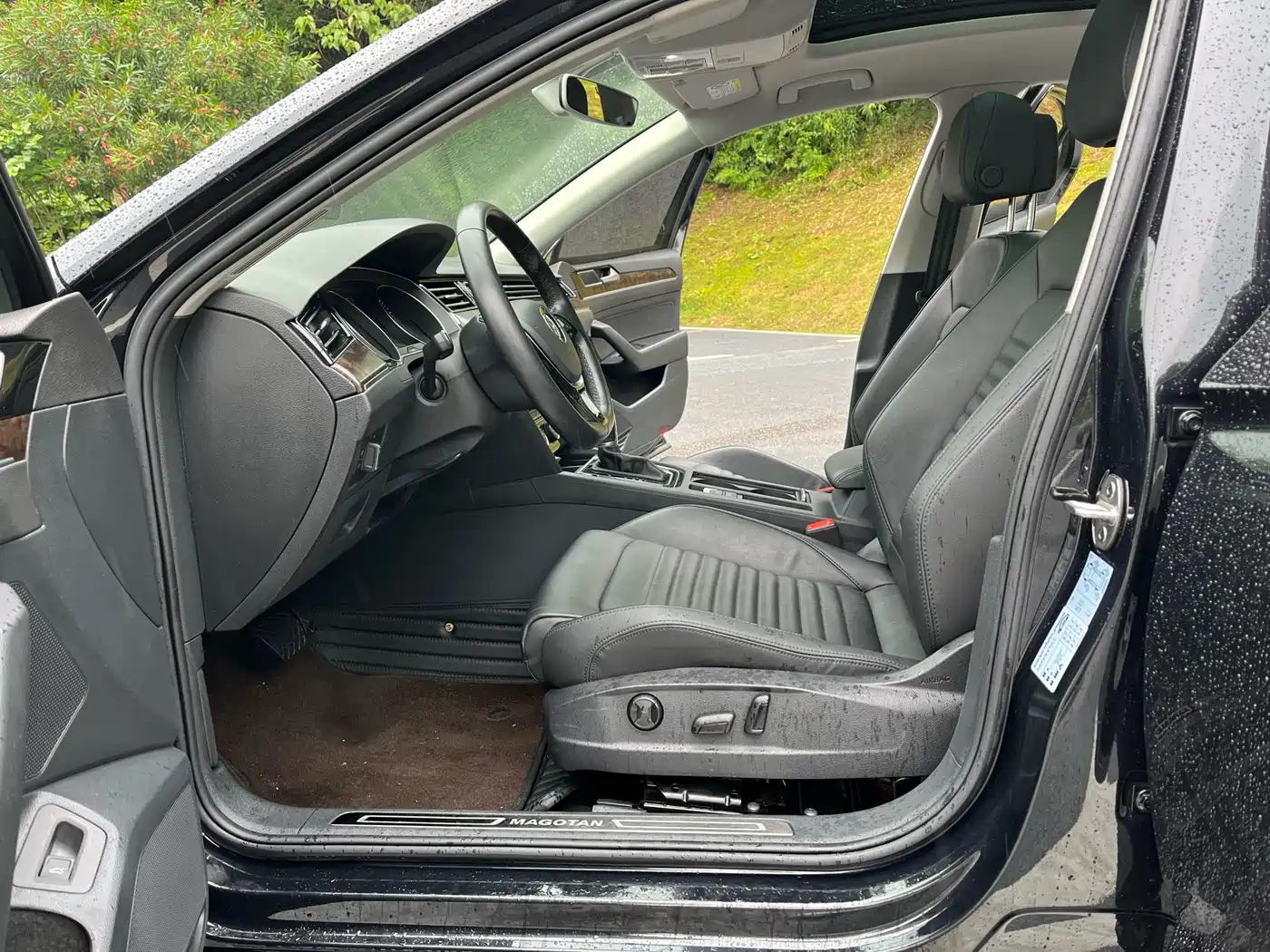 Volkswagen Magotan 2019 330TSI DSG Luxury Class China VI фото 3