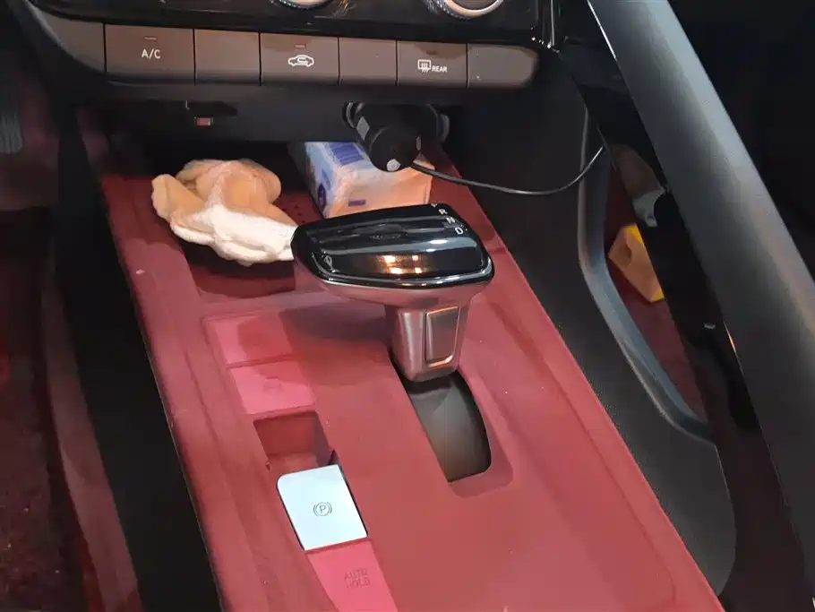 Hyundai Elantra 2023 1.5L CVT GLX Elite Edition фото 16