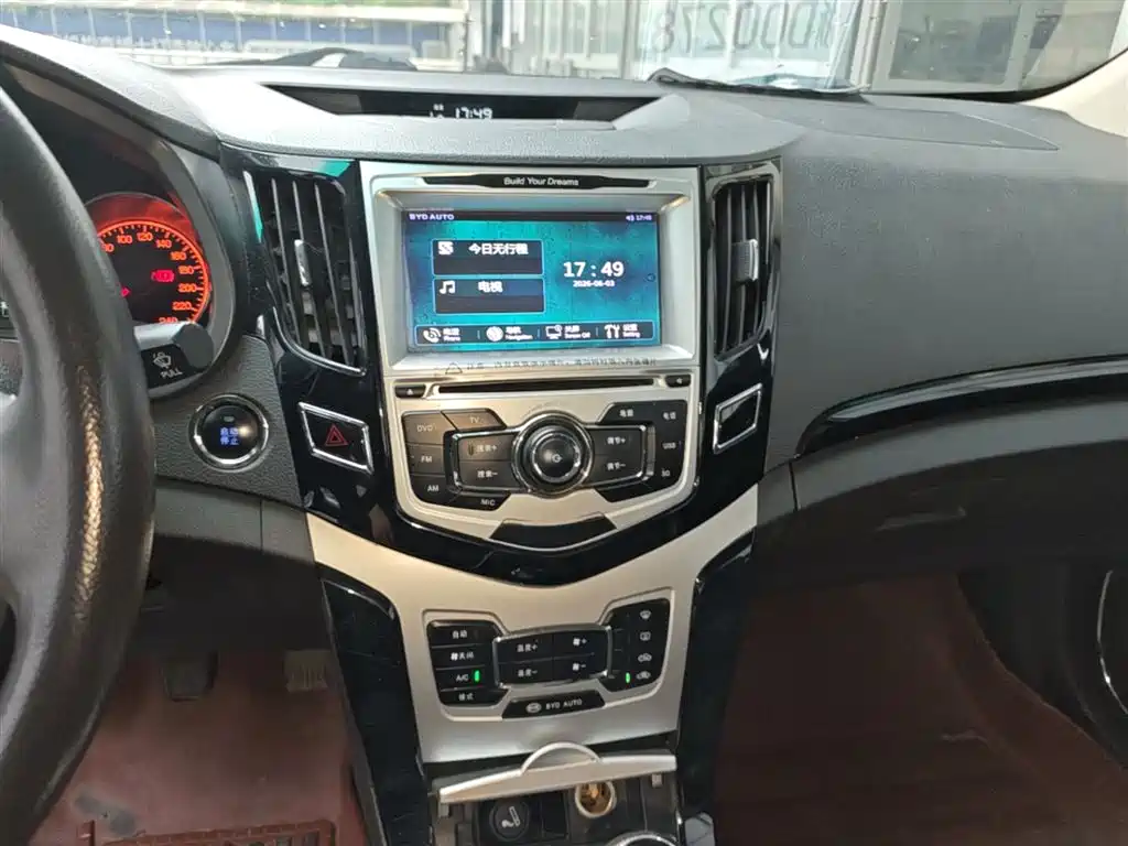 BYD Surui 2014 Model 1.5L Manual Luxury фото 20