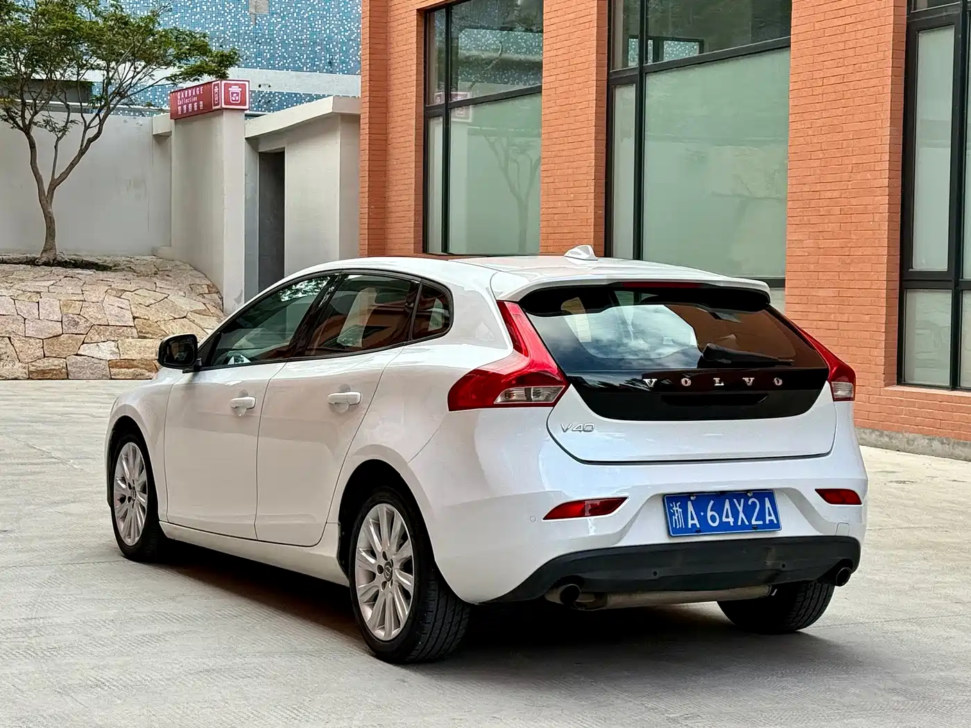 Volvo V40 2014 2015 1.6T Smart Comfort Edition