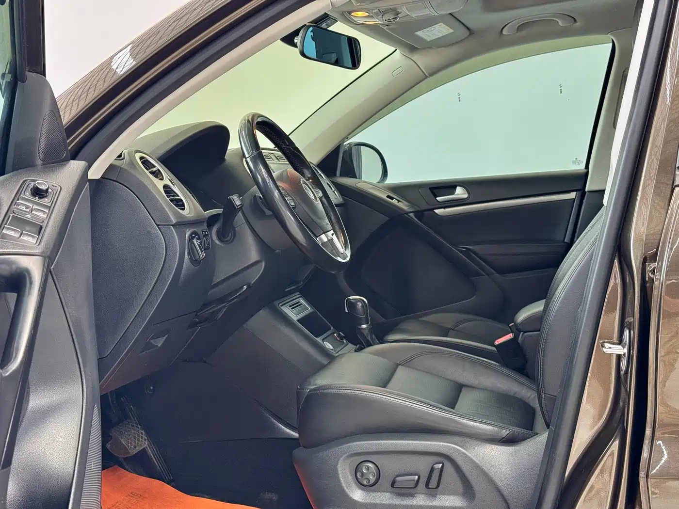 Volkswagen Tiguan 2015 1.8TSI Automatic 2WD Highline фото 4