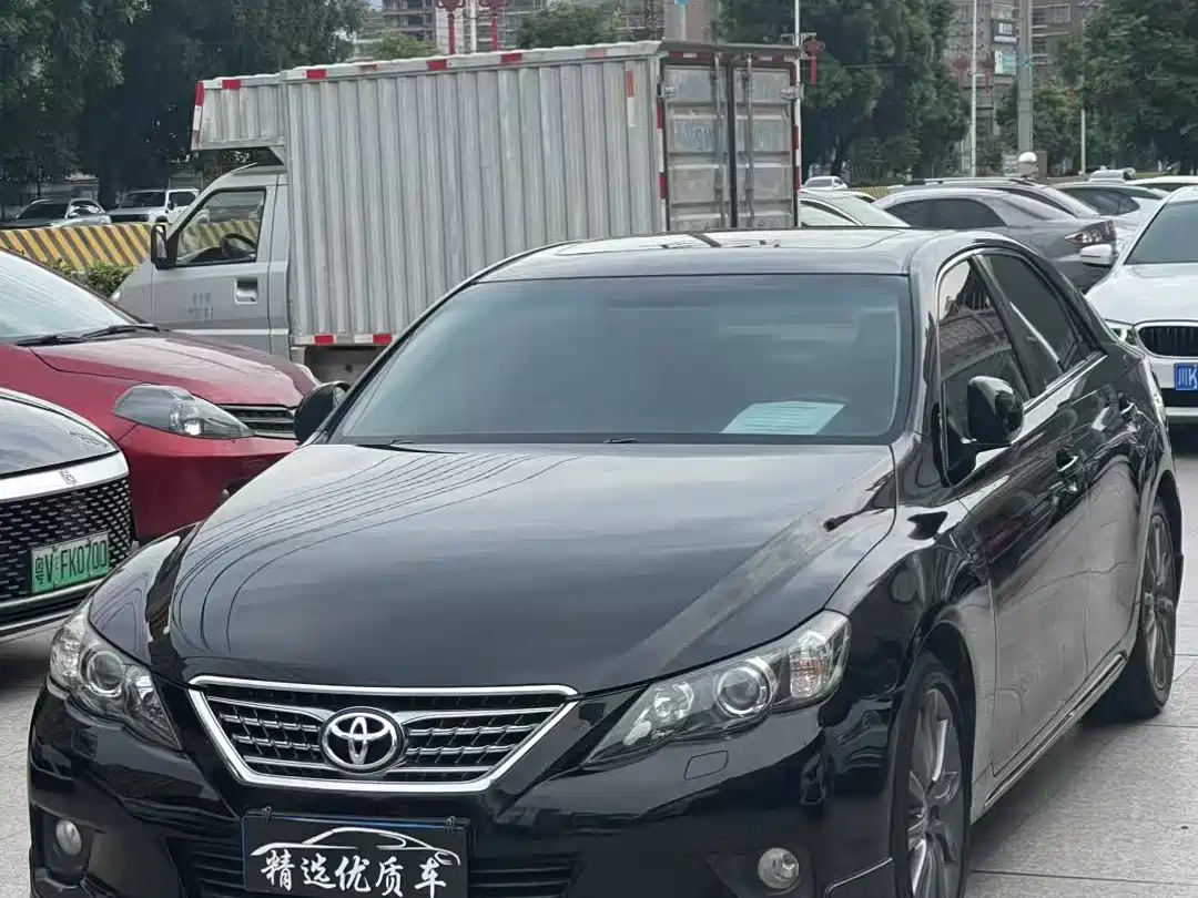 Toyota Reiz 2012 2.5V Grace Elite Styling Edition фото 2