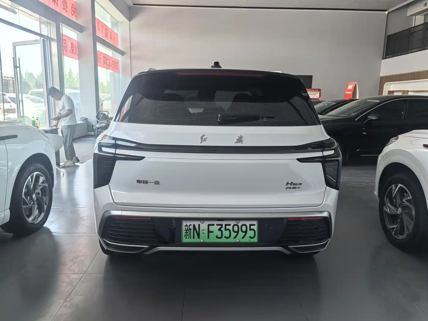 Hongqi HS3 PHEV 2025 PHEV 115km Power Edition фото 8