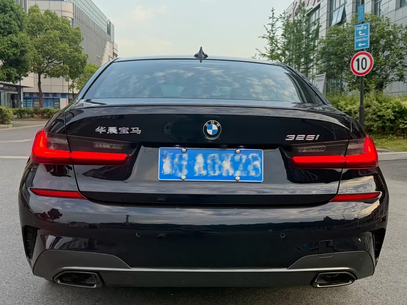BMW 3 Series 2022 325Li M Sport Shadow Edition фото 18