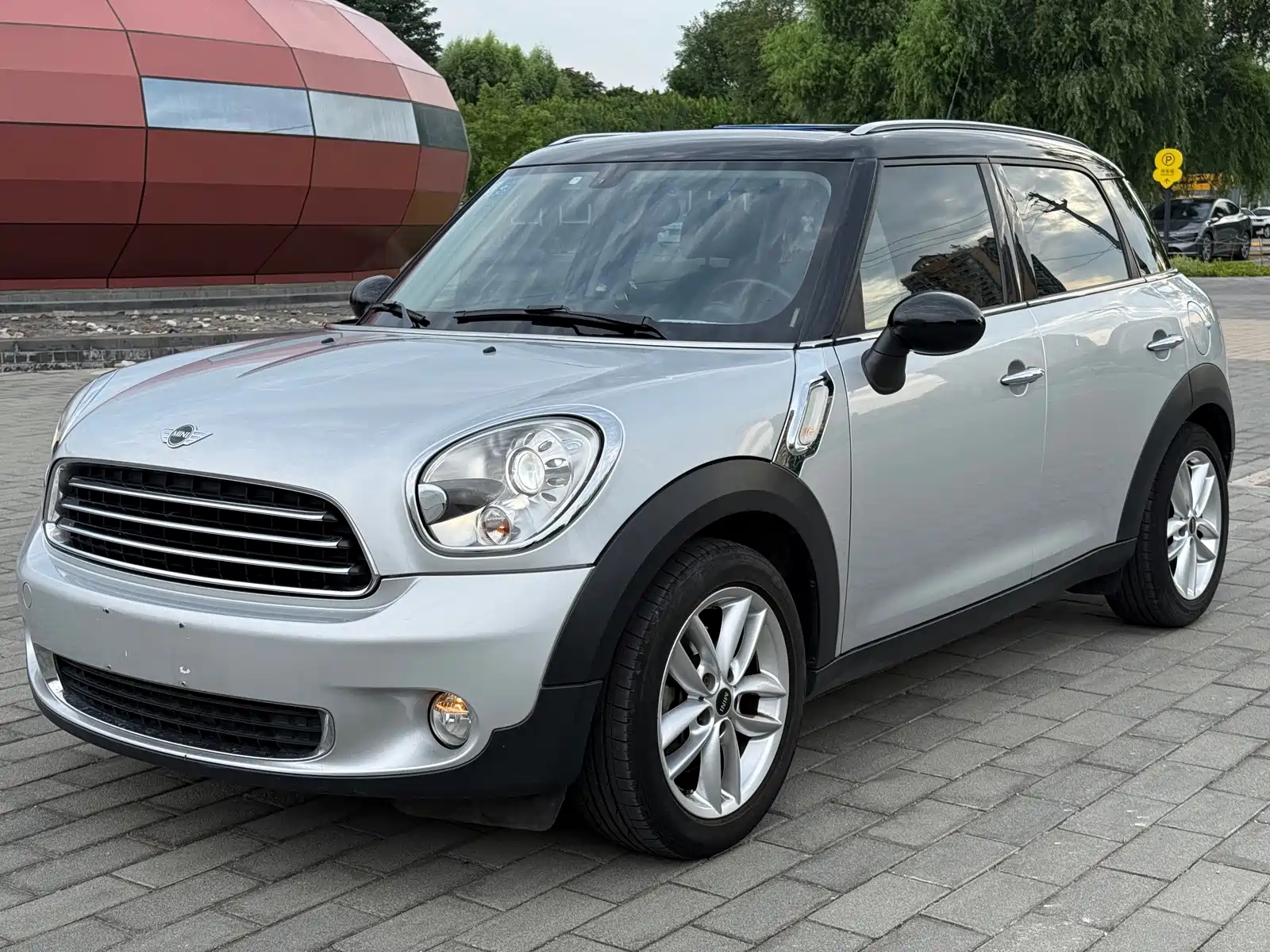 Photo 1 - MINI COUNTRYMAN