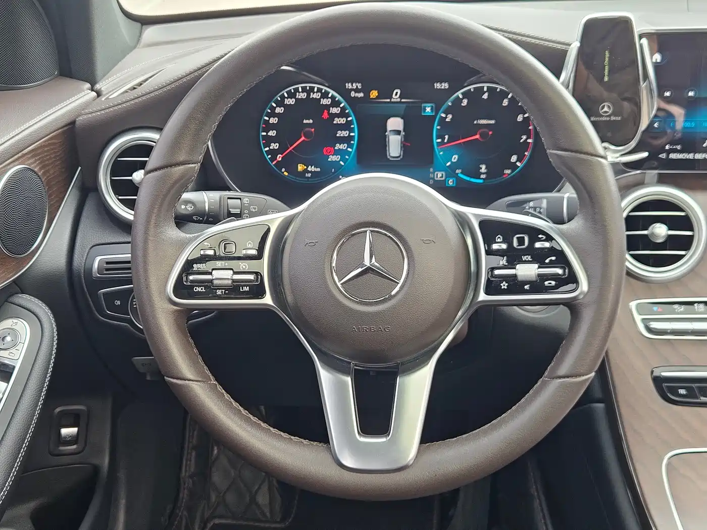 Mercedes-Benz GLC 2022 Facelift II GLC 260 L 4MATIC Luxury фото 16
