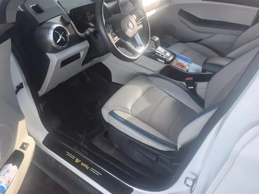 BYD Yuan Pro 2023 401KM Luxury фото 9