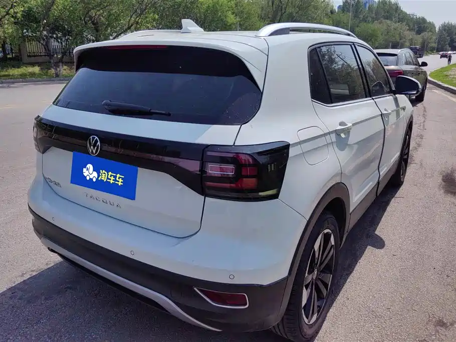 Volkswagen Tanying 2021 1.5L Automatic 30th Anniversary Edition фото 3