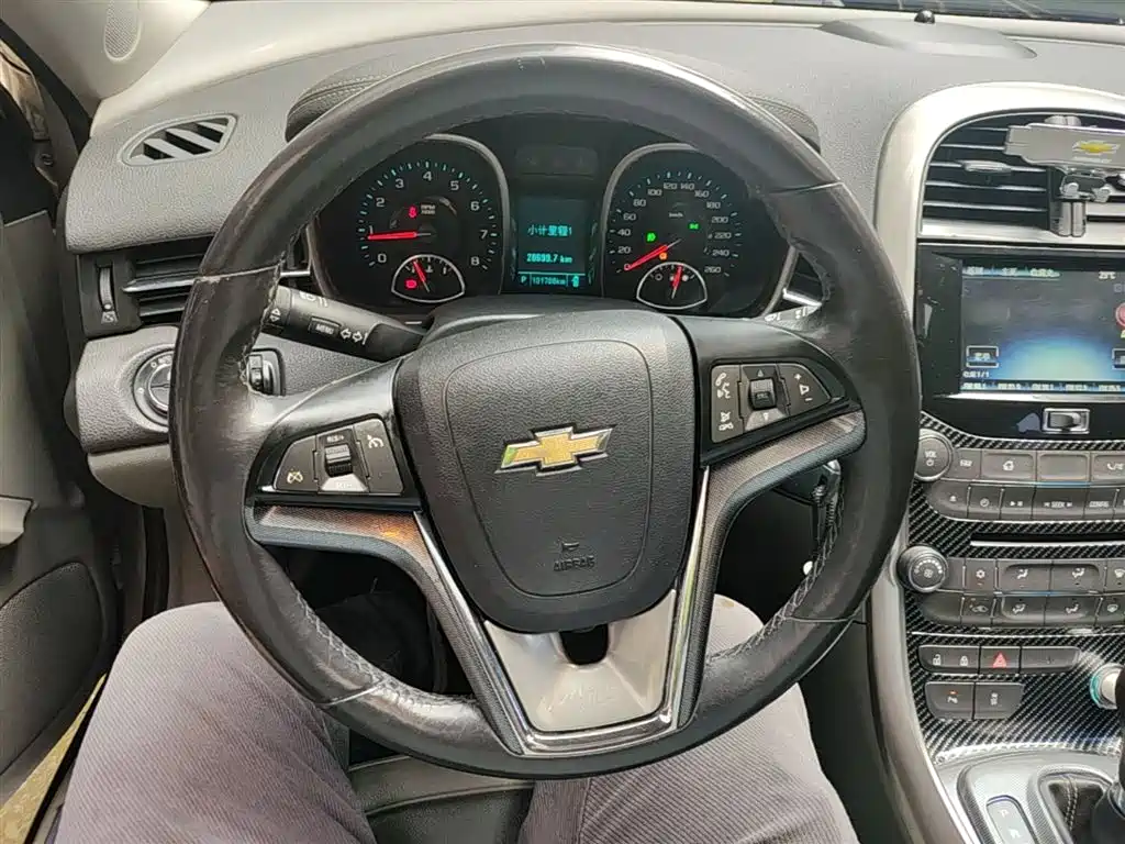 Chevrolet Malibu 2014 2.0L Automatic Luxury фото 10