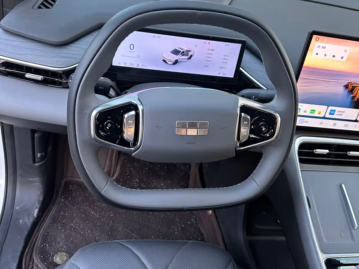 Geely Galaxy Galaxy L6 2025 2025 EM-i 140km Explorer+ Edition