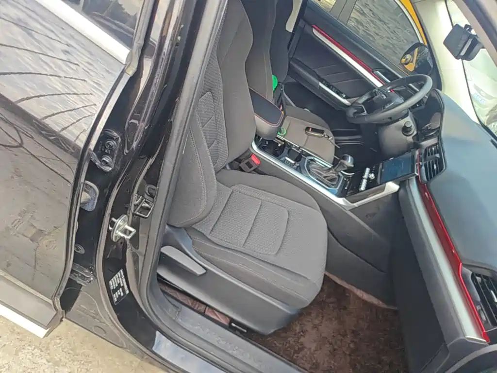 Haval H4 2018 2019 Red Label 1.5GDIT DCT Elite Smart Connect Edition