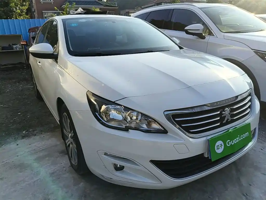 Peugeot 408 2014 1.8L Automatic Luxury Edition фото 4
