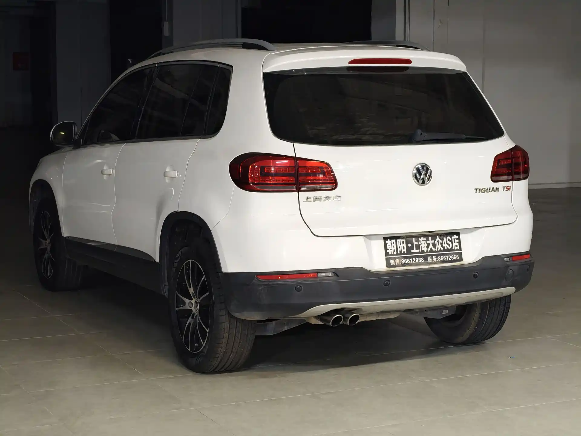 Фото 4 - Volkswagen Tiguan