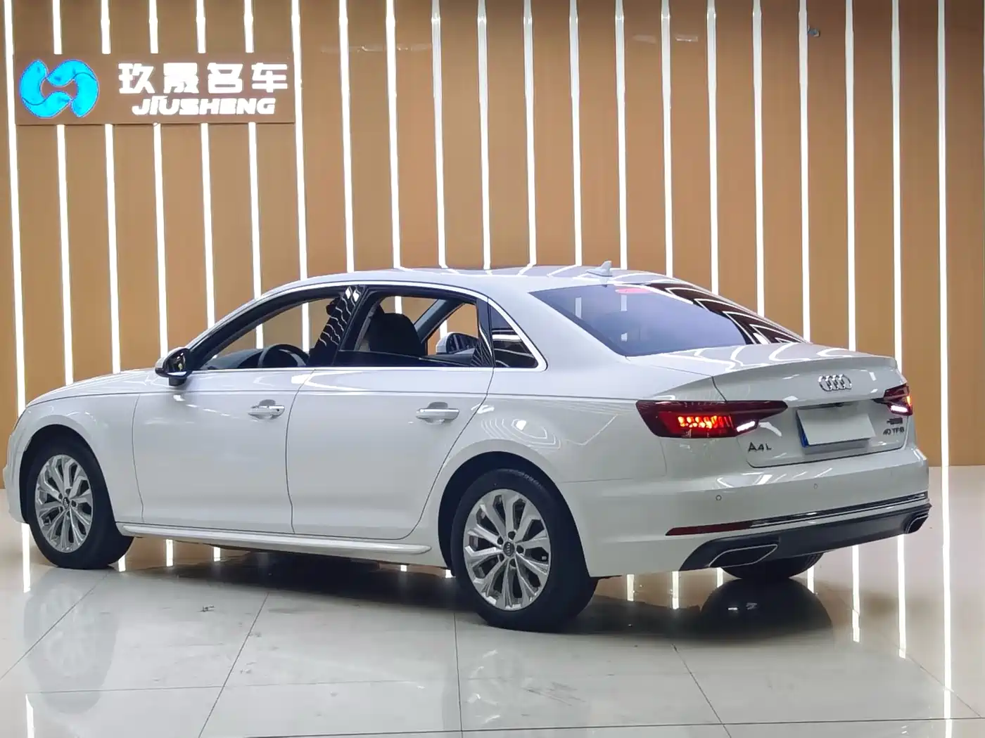 Audi A4L 2019 40 TFSI Progressive (China VI) фото 4