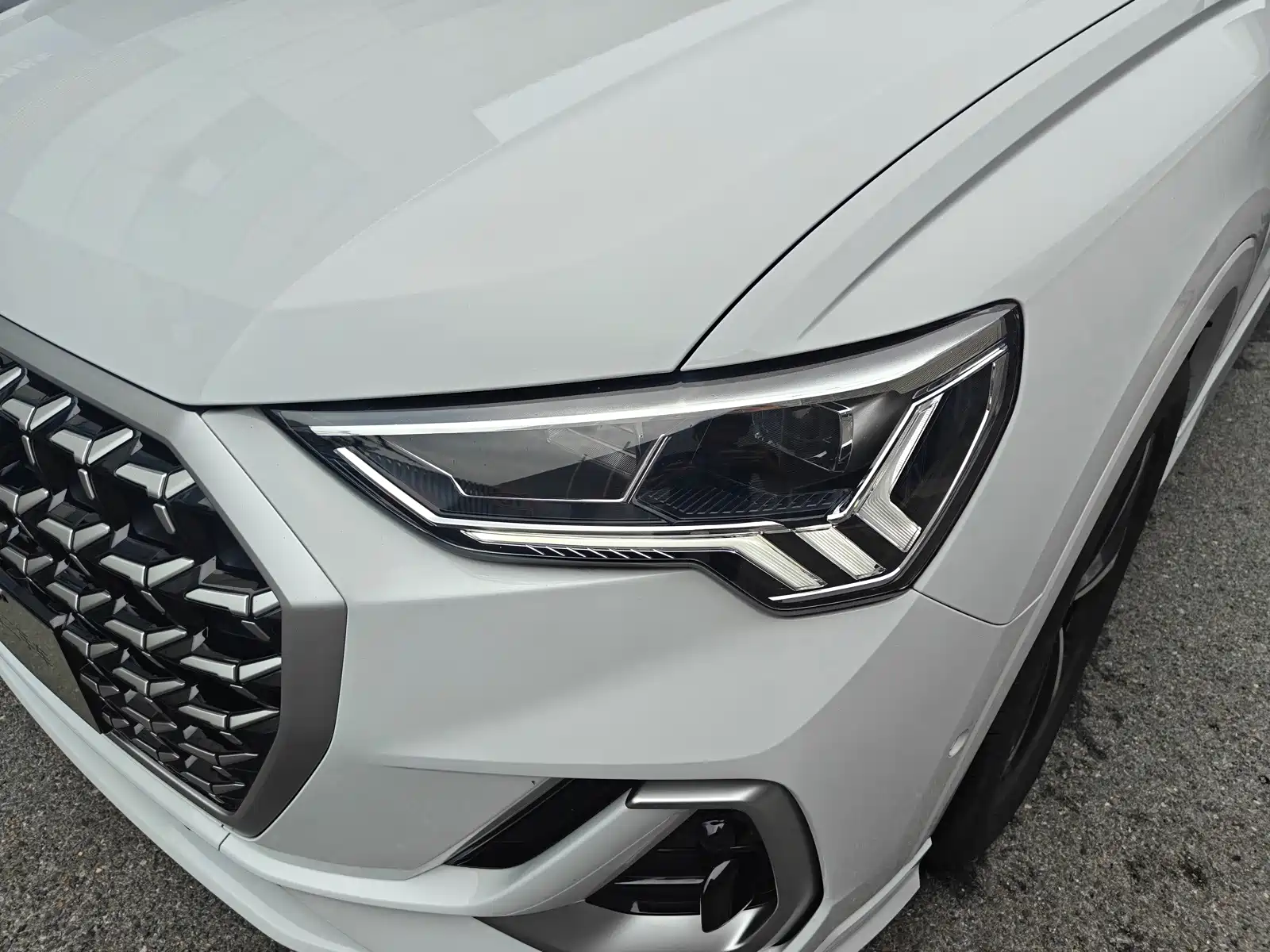 Фото 17 - Audi Q3