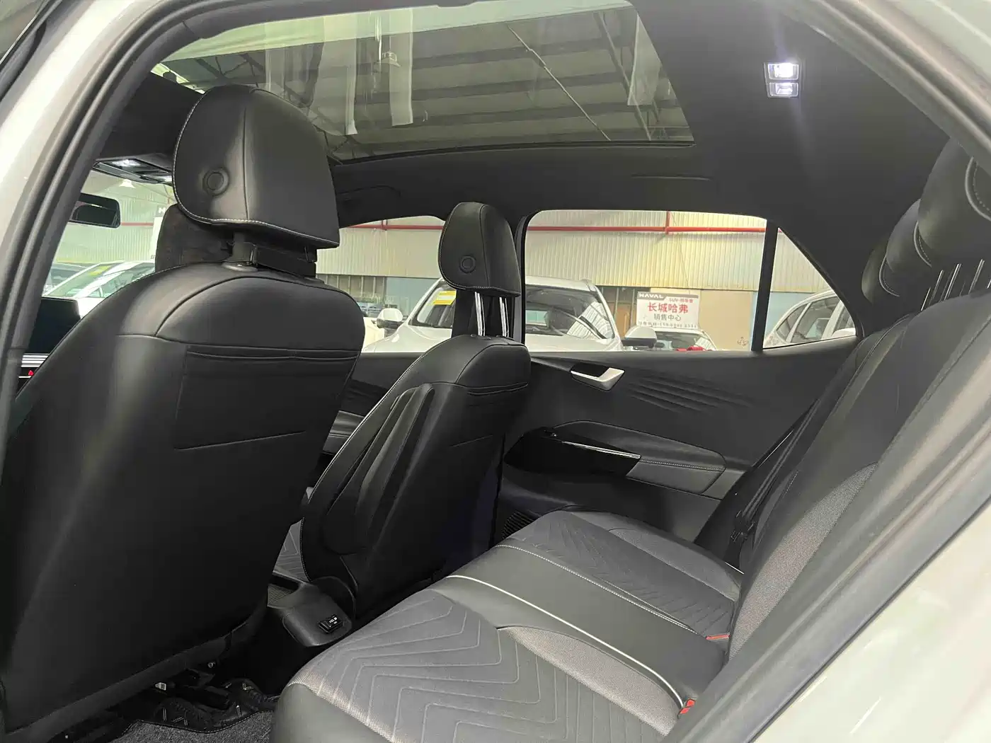 Volkswagen ID.3 2023 Upgraded Pure Intelligence Edition фото 3