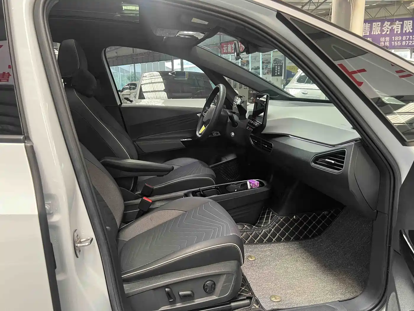 Volkswagen ID.3 2023 Upgraded Pure Intelligence Edition фото 14