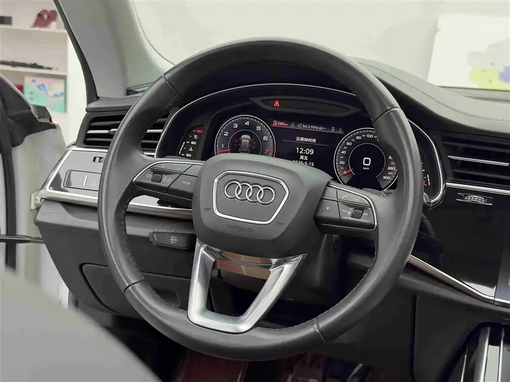 Audi Q8 2019 55 TFSI Luxury Dynamic фото 12