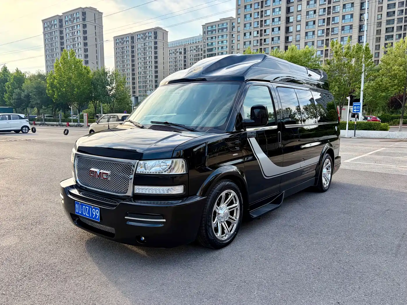 GMC Savana 2017 2017 6.0L G760S Elegance Imperial Edition