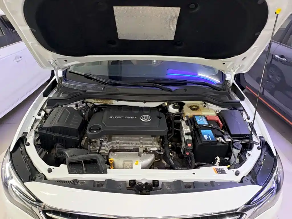 Фото 20 - Buick Excelle