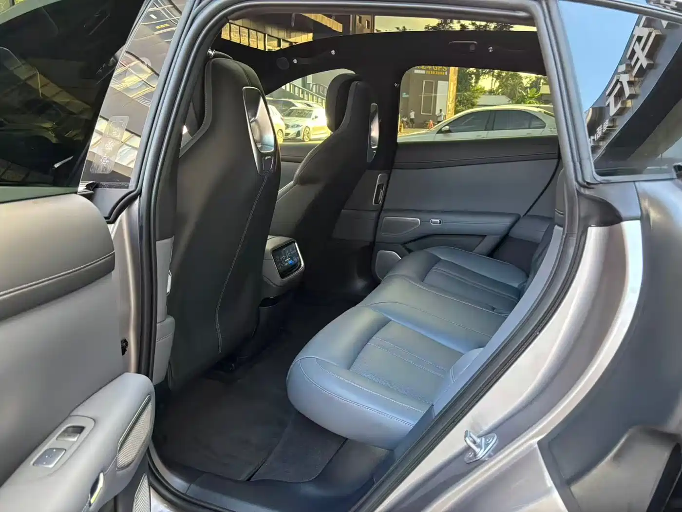 Xiaomi Auto Xiaomi YU7 2025 Extended Range RWD Edition фото 6