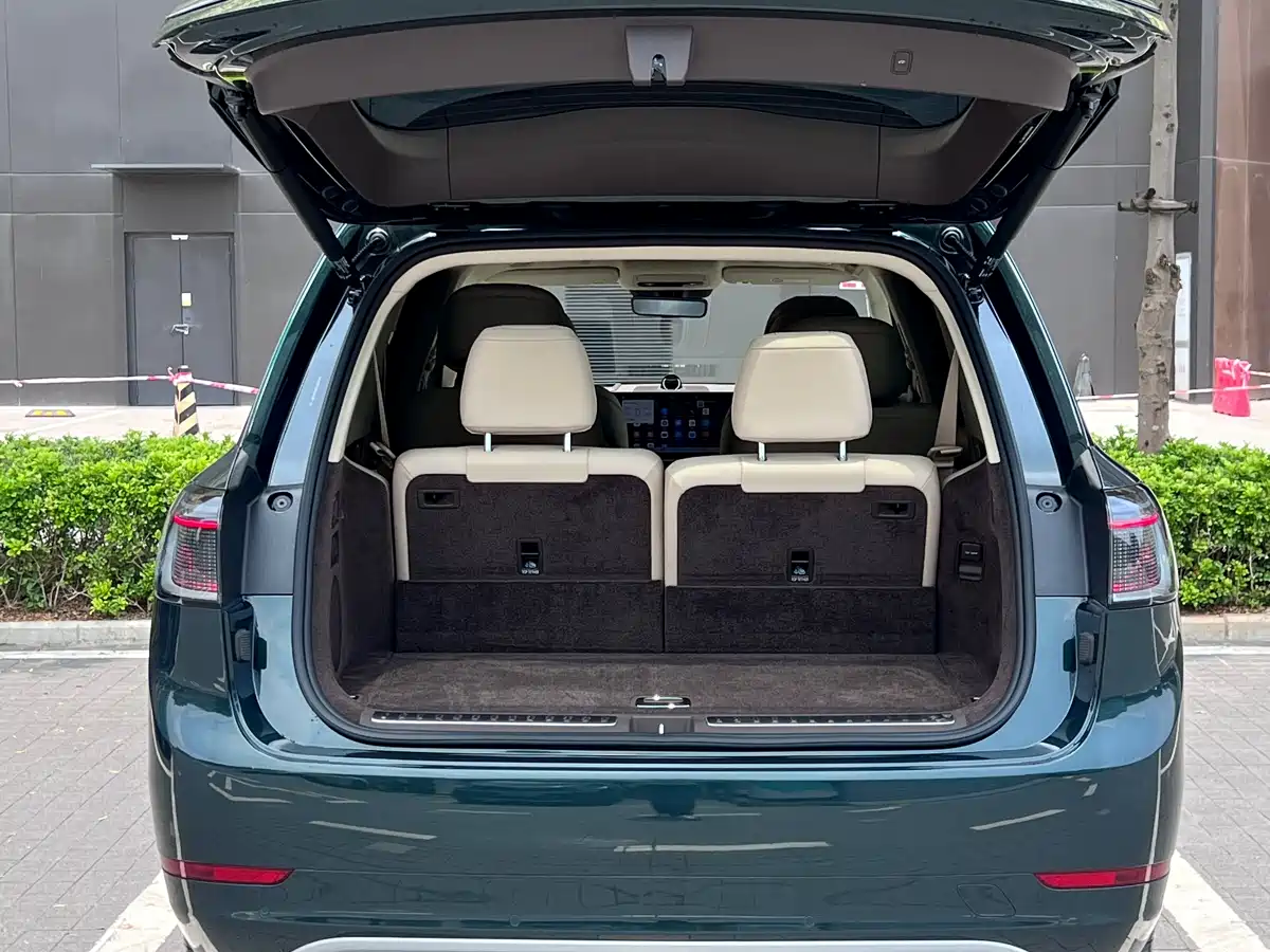 AITO Wenjie AITO M9 2025 Pure Electric Ultra 100kWh 6-Seater фото 8