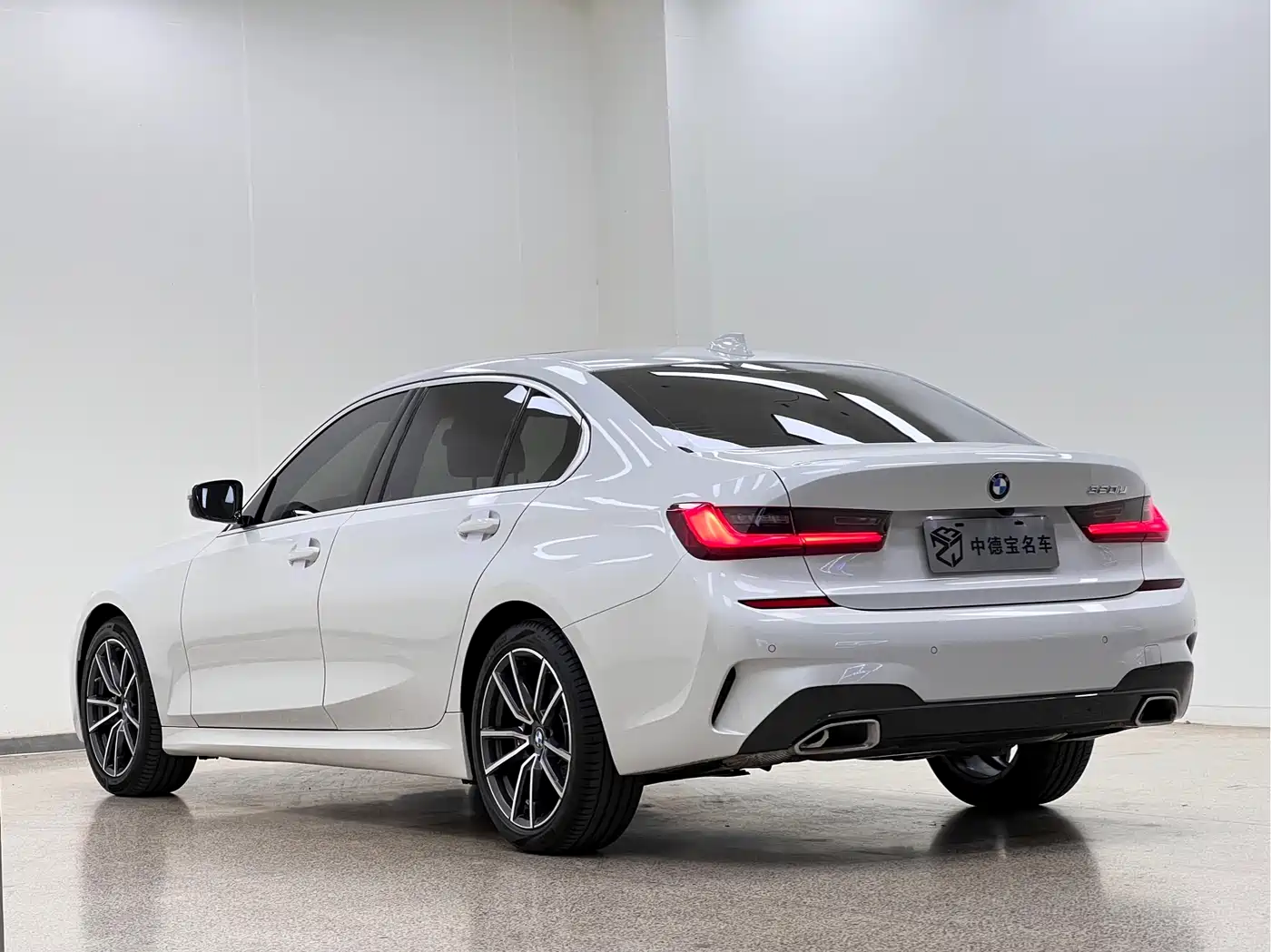 BMW 3 Series 2021 320Li M Sport Package фото 5
