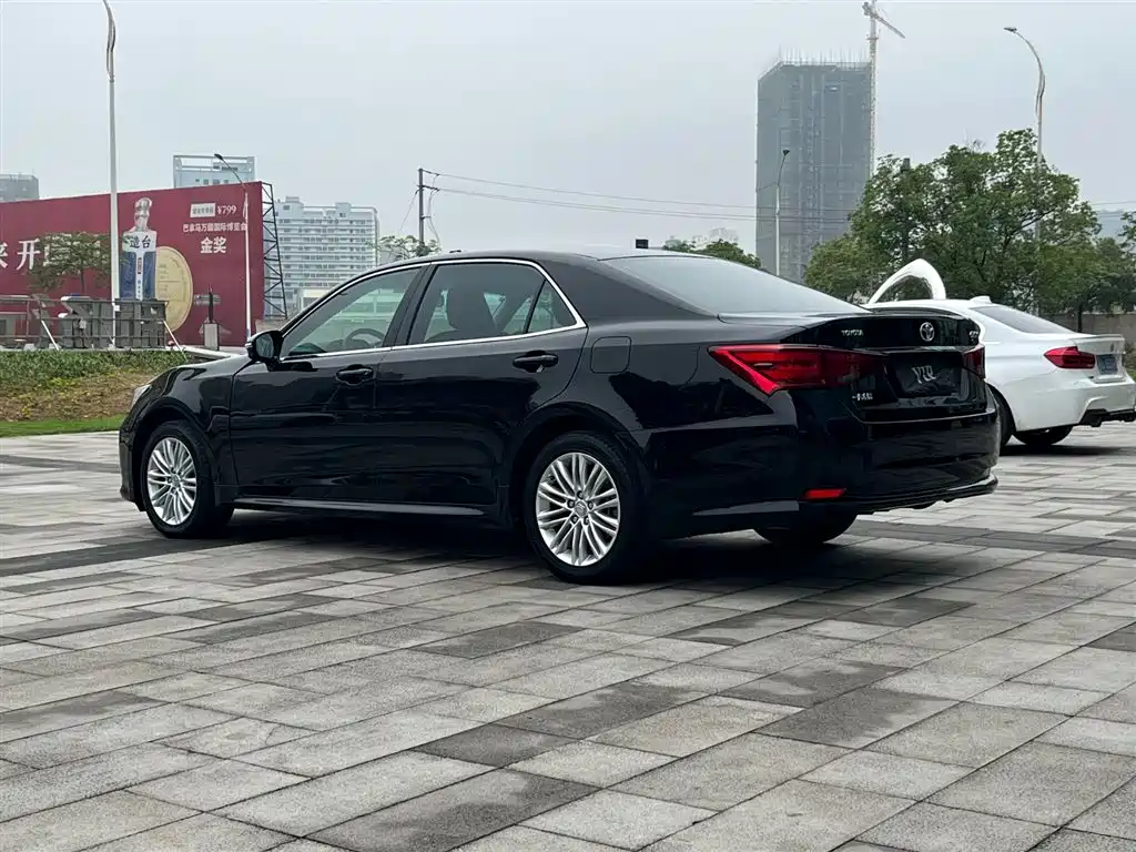 Toyota Crown 2015 2.5L Smart Edition фото 4