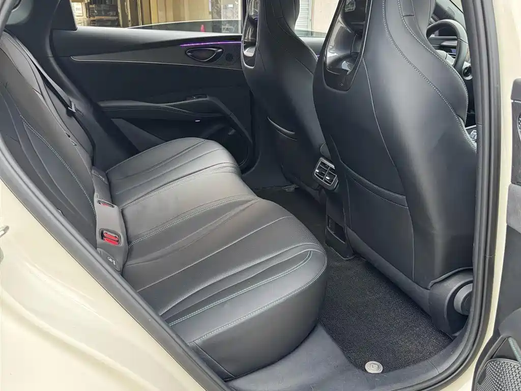 BYD Seal 06 New Energy 2024 DM-i 80KM Prestige фото 12