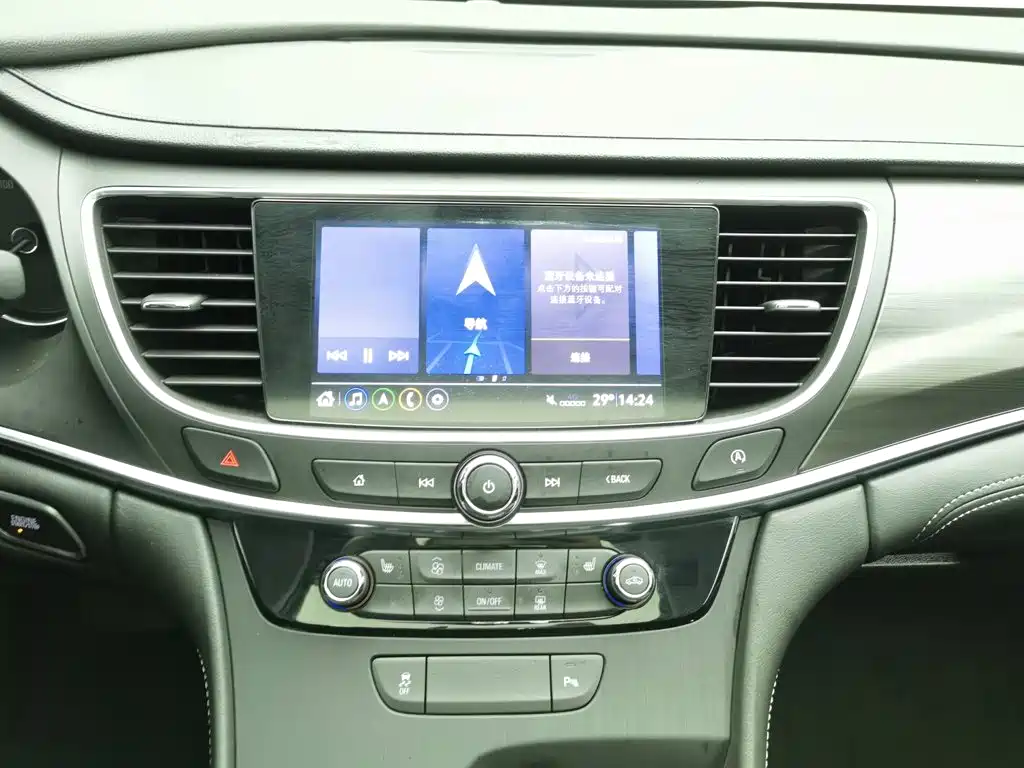 Buick Lacrosse, миниатюра 12