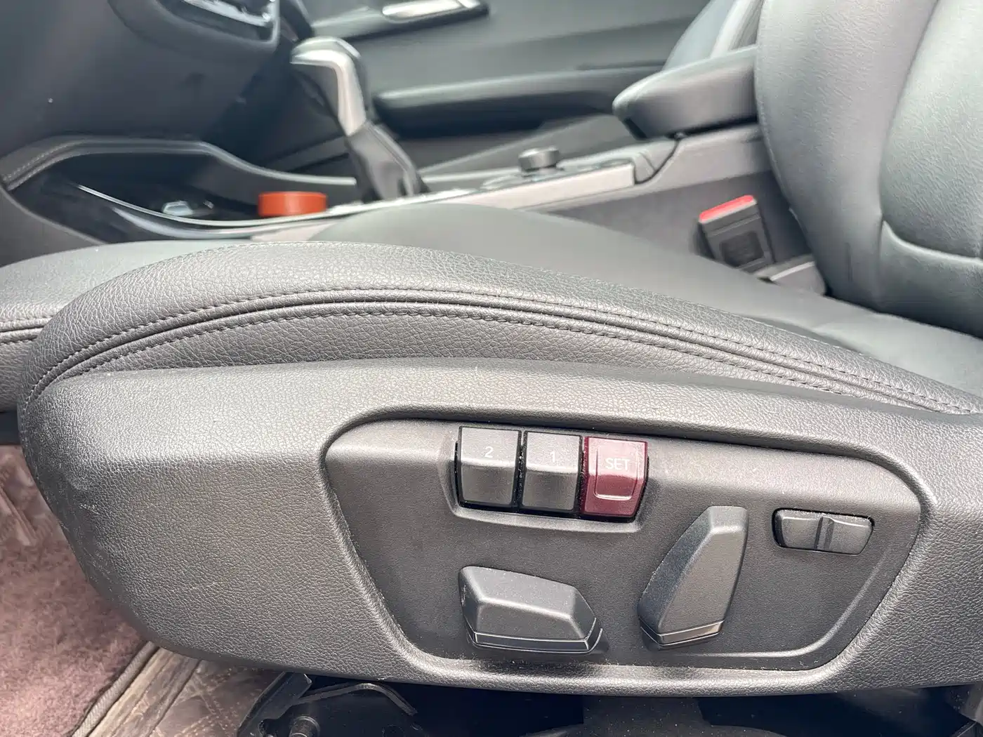 BMW 1 Series 2018 118i Sport Edition фото 9