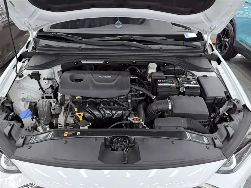 Hyundai Elantra 2016 Model 1.6L Automatic Smart Elite фото 20