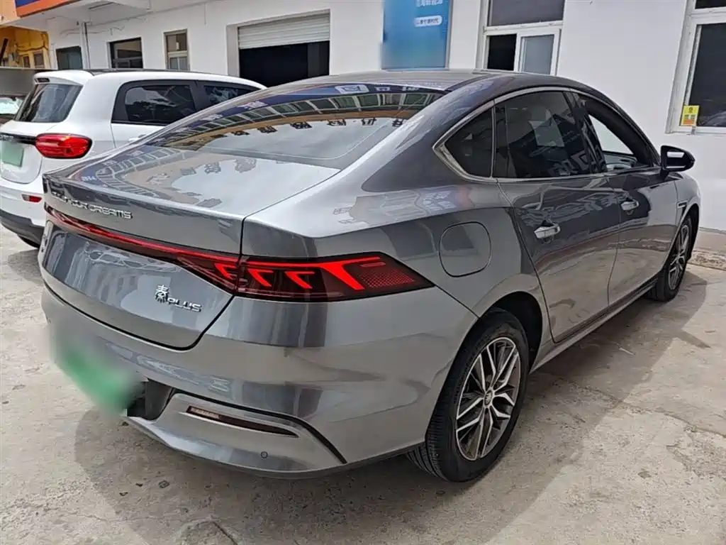 BYD Qin PLUS 2021 DM-i 55KM Flagship фото 7