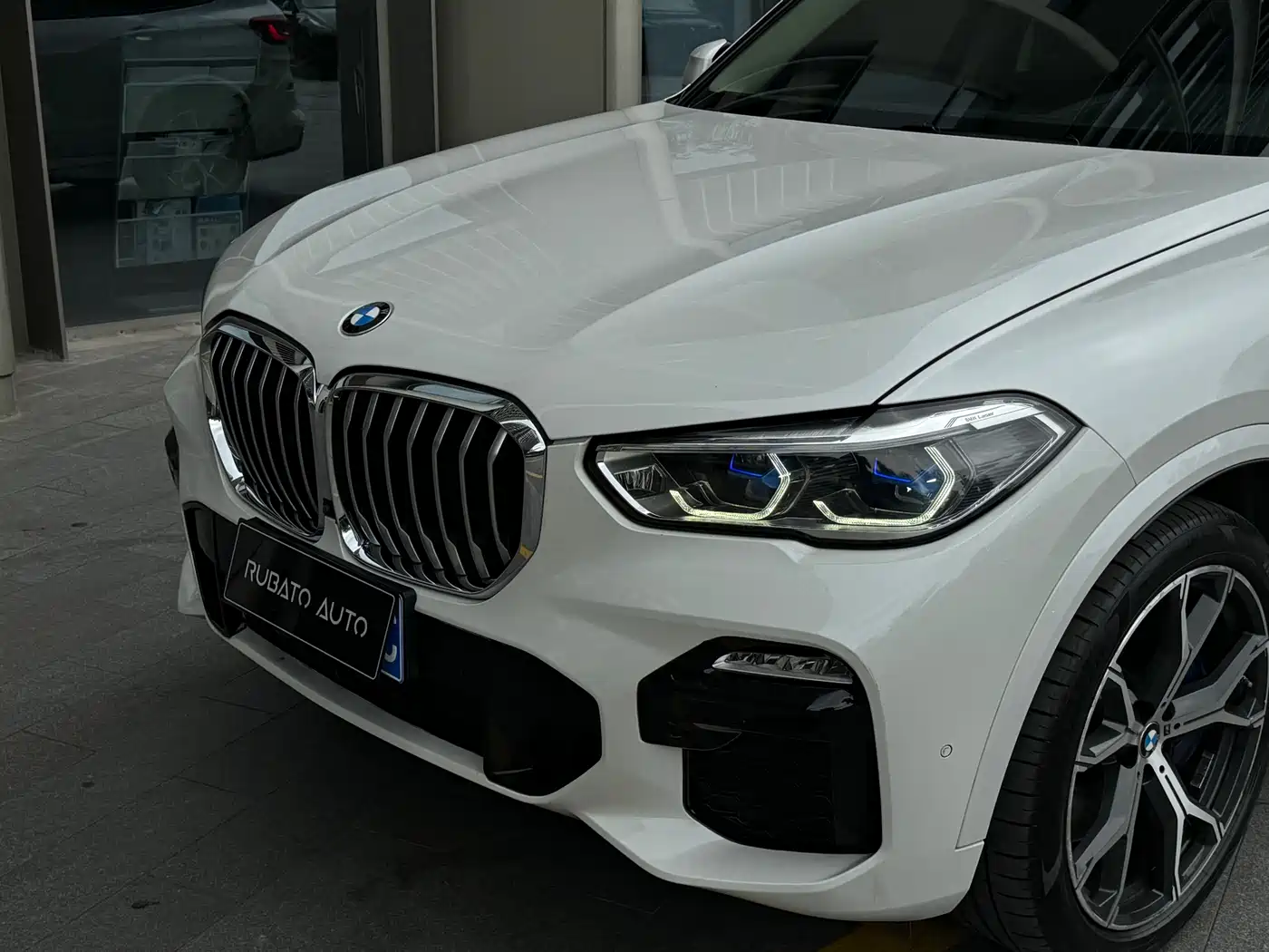 BMW X5 (Import) 2019 xDrive40i Exclusive M Sport Package фото 8