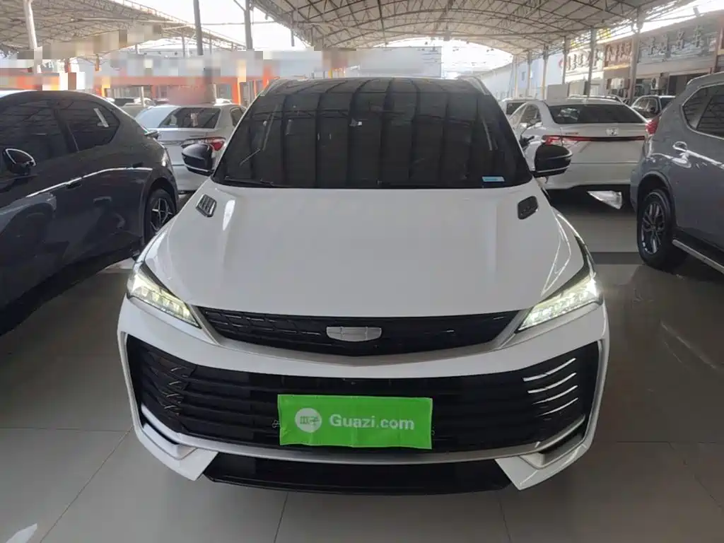 Фото 3 - Geely Coolray
