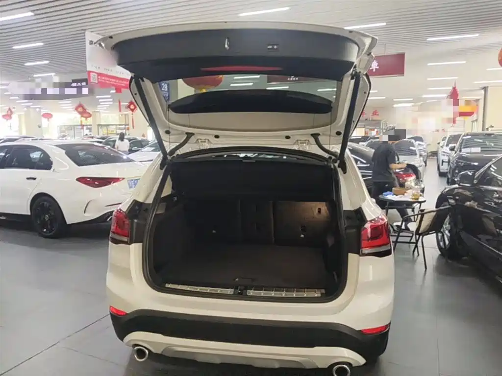 BMW X1 2022 xDrive25Li Premium фото 19