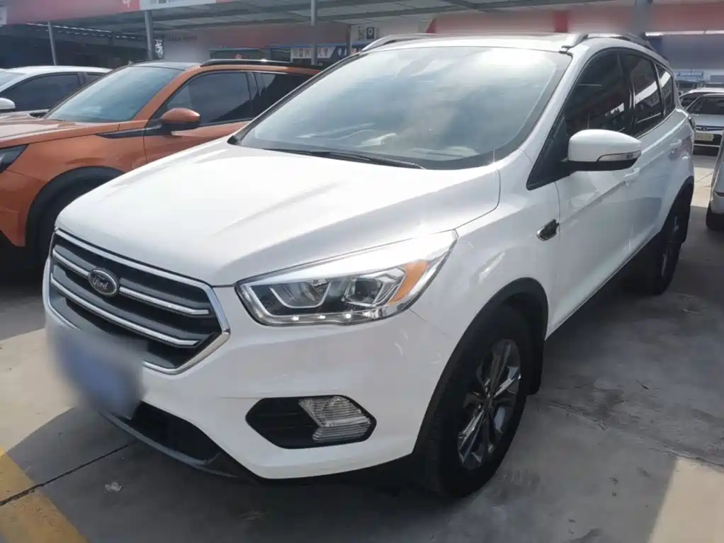 Фото 2 - Ford Kuga