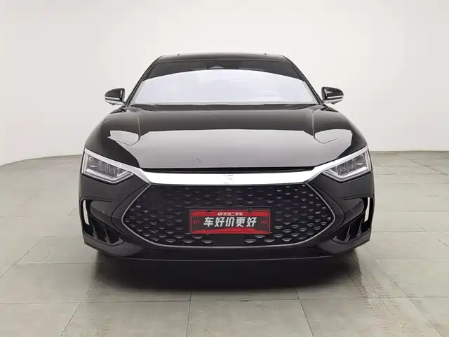 BYD Han 2022 DM-i 121KM Prestige — фото 3