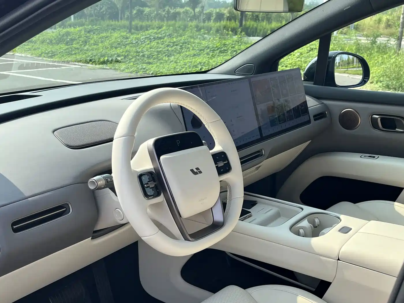 Li Auto i6 2026 2025 4WD Base Model