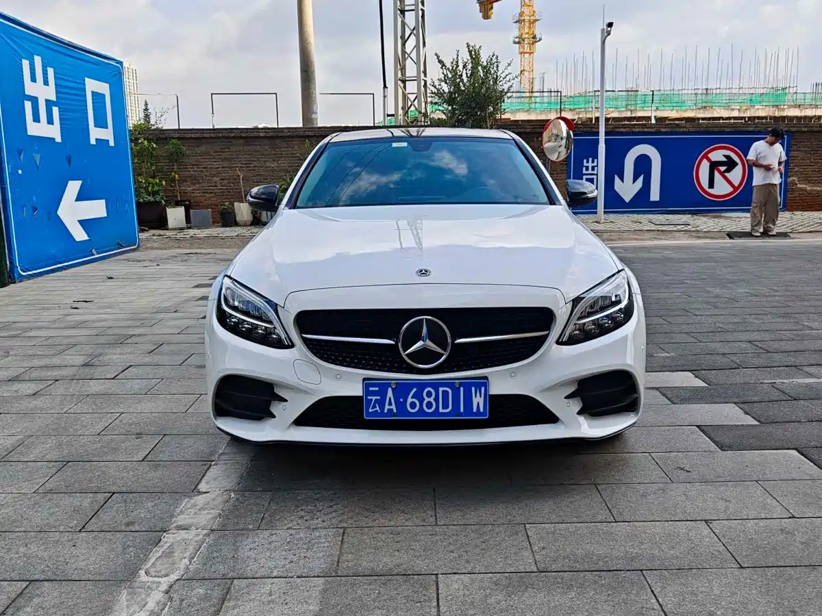 MERCEDES-BENZ CLASS C