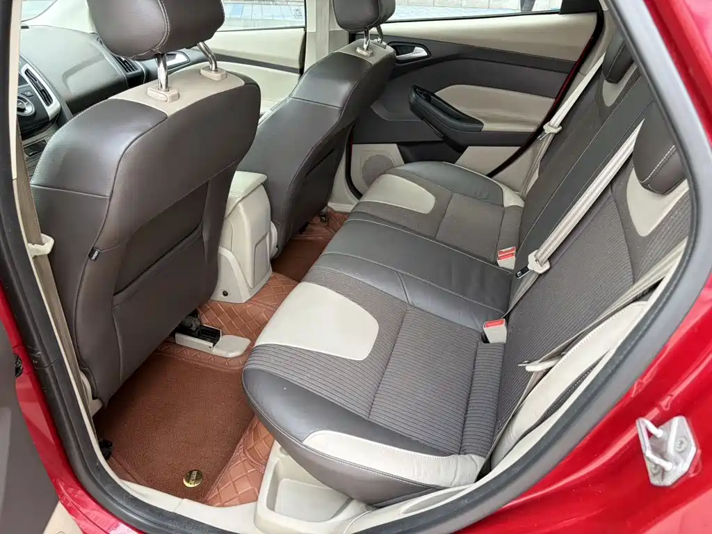 Ford Focus 2012 2012 Hatchback 1.6L Automatic Trend