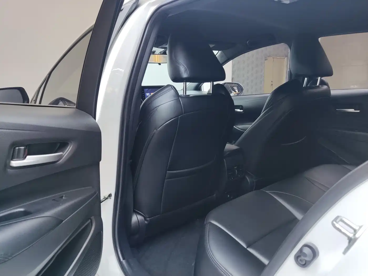 Toyota Levin 2022 TNGA 1.5L CVT Progressive Edition фото 8