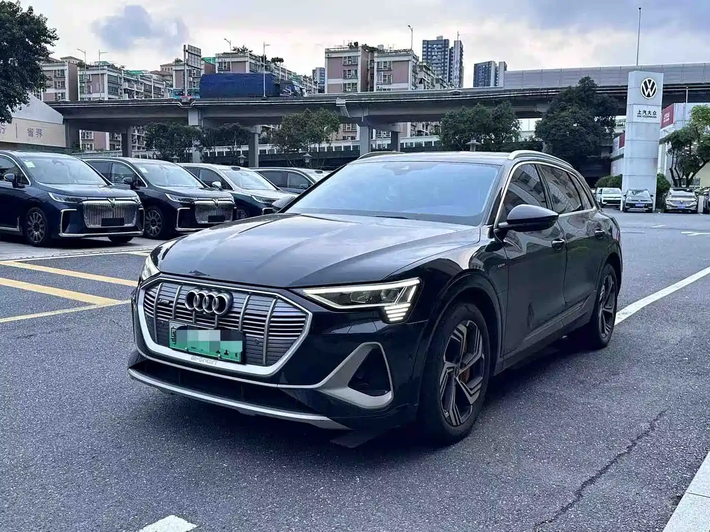Audi e-tron