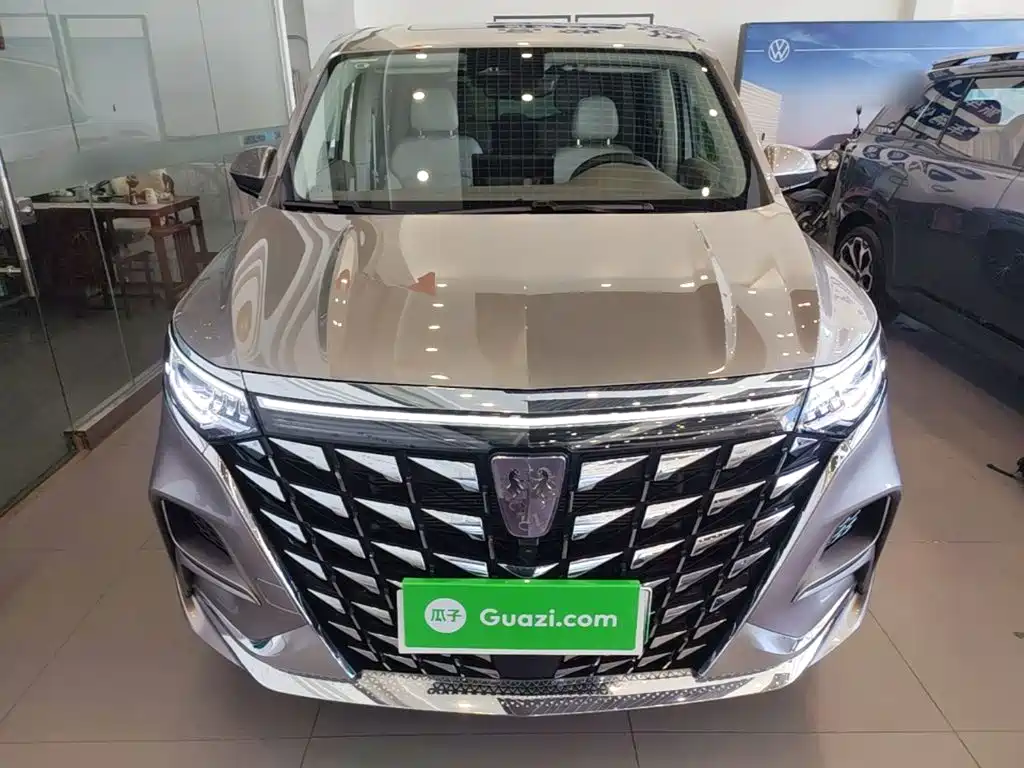 Roewe iMAX8 EV 2024 2025 1.5T DMH Land Luxury Edition