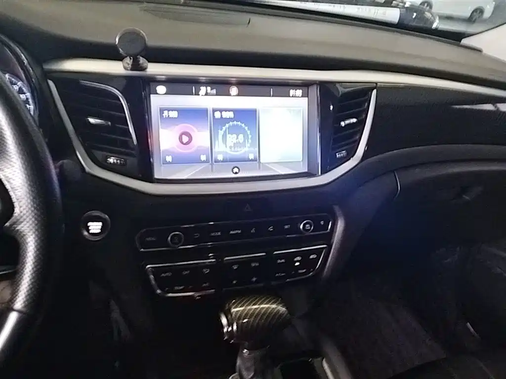 GAC Trumpchi Trumpchi GS7 2017 280T 2WD Luxury фото 13