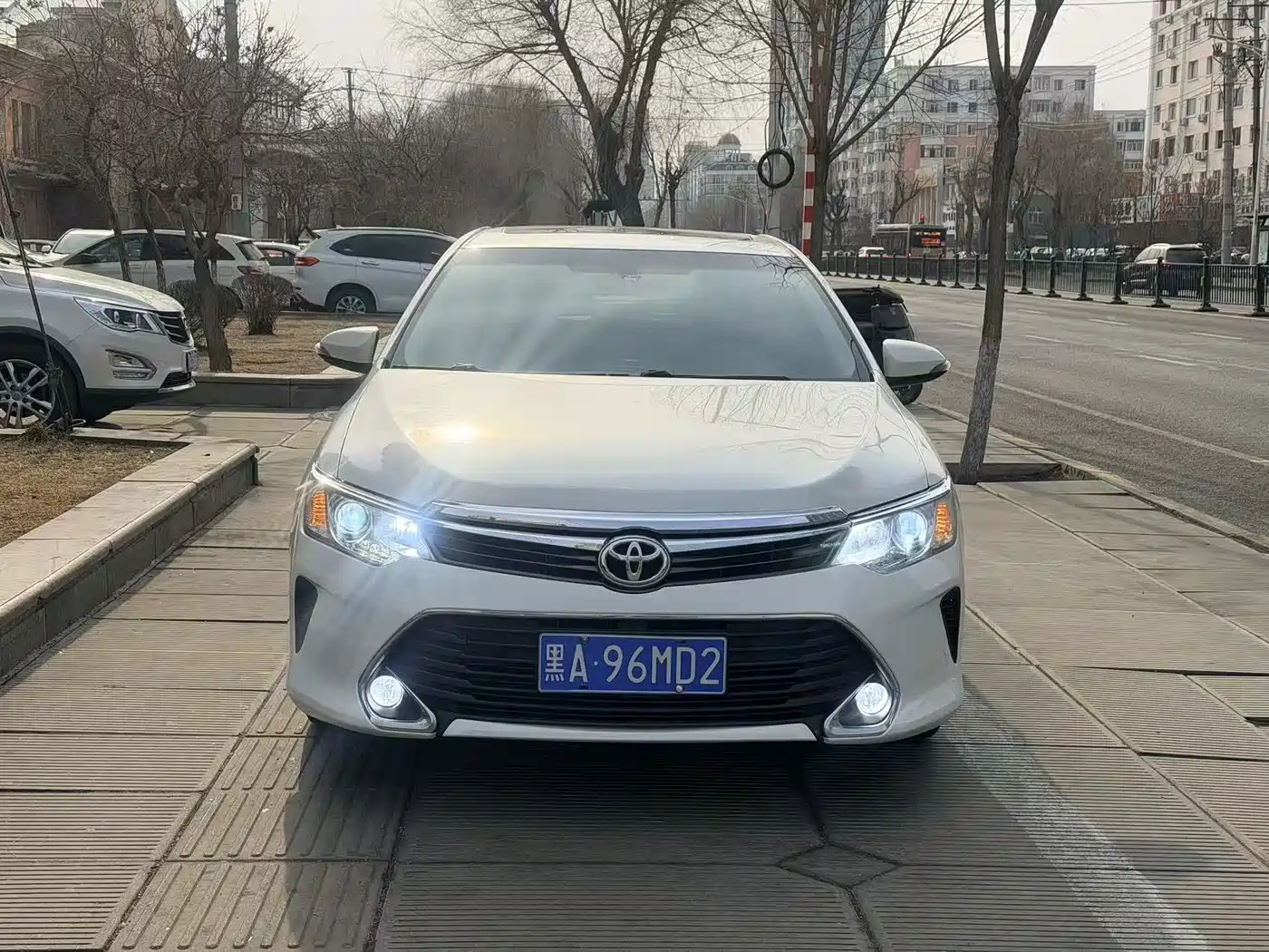Toyota Camry 2016 2.0G 10th Anniversary Luxury Edition фото 3