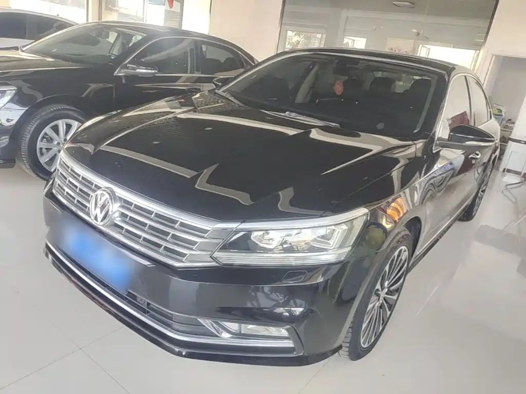 Фото 2 - Volkswagen Passat