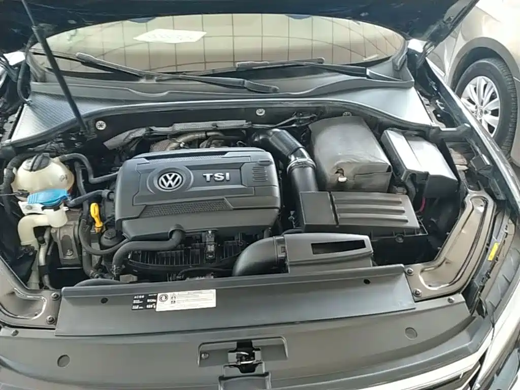 Volkswagen Passat 2017 330TSI DSG Prestige фото 20