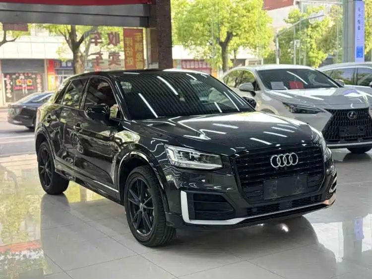 Audi Q2L 2020 35 TFSI Progressive Dynamic Model фото 3